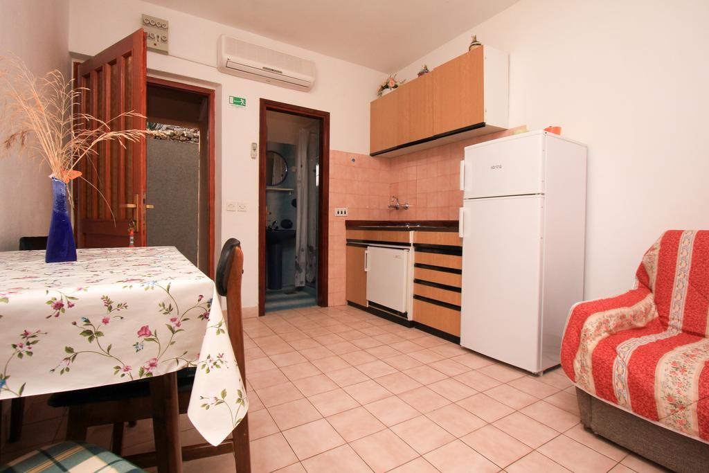 Apartments Lea Prizba Room photo